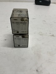 Allen Bradley 700-HA32A1/HA33a24 SER D Lot of 2 X-729