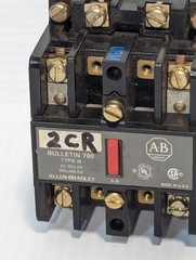 ALLEN-BRADLEY 700-N200A1 relay, Ser. C, with 110/120VAC coil