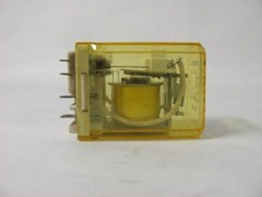 IDEC RR2BA-U DC12V 10A 120VAC, 10A 240VAC, 10A 30VDC NB