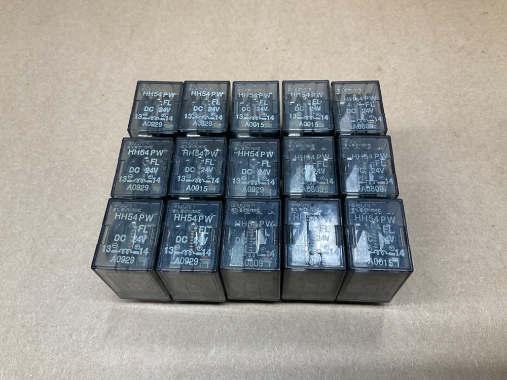 Lot Of 15 Fuji Electric HH54PW-FL Relays Relay 24V DC HH54PW-FL #45E47