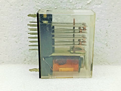 Relog 2 RH 01 Industrial Control Relay 24V Coil IP40 TGL 26047 Genuine Part.