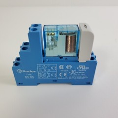 Finder Type 40.52 250VAC Power relay with 95.05 Socket and 99.02.9.024.99