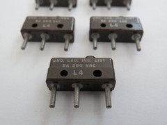 switch relay UND Lab 5A 250 VAC microswitch electronics snap parts LOT 11SM1-H2