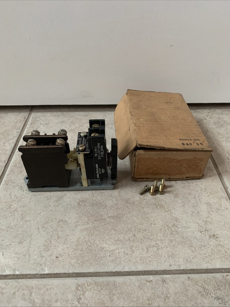 Joslyn Clark Cat. No. 5SRR-76 Relay TB-139-1 110-120V AC