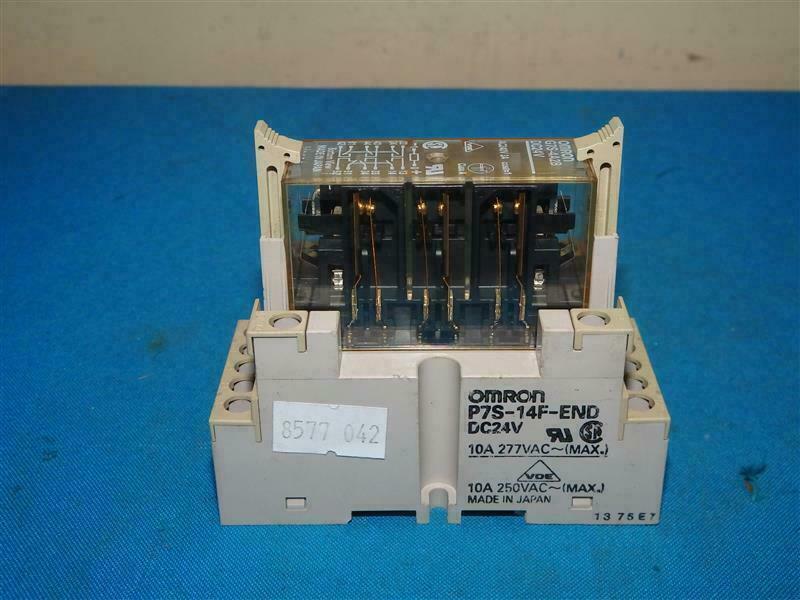 Omron P7S-14F-END Relay w/ Base