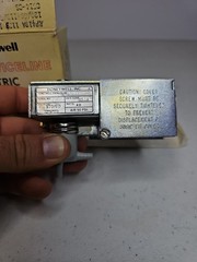 Honeywell RP418A 1123 Electric/Pneumatic Relay