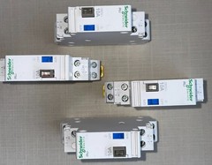 LOT 4 Schneider Electric Acti9 iRLI A9E15535 Changeover Relay 10A 230V DIN NEW