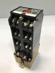 ALLEN BRADLEY AC Relay 700-P1200A1 SER B Used #92924