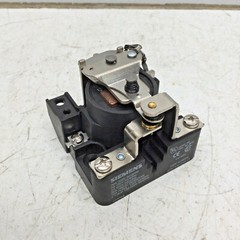SIEMENS 3TX7130-0BF13 Open Power Relay Heavy Duty, 30A 300V 50/60Hz 1 1/2HP