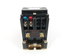 New Allen Bradley 700-RM110A1 Type RM Magnetic Latching Relay 115/120VAC No Box
