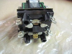 Allen Bradley 700-C110A2 Ser B Type C AC Relay, 2 Pole 1NO-1NC, NEMA Open, NOS