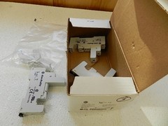LOT OF 3 Allen Bradley 700-HN221 5-Blade Screw Terminal Plug-In Relay Base