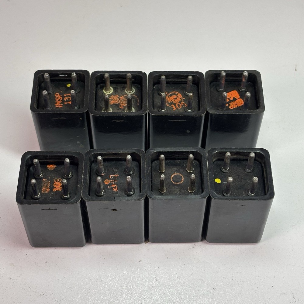 (8) Vintage 4 Pin Relay Sockets Base Black Bakelite Plug-In Cover INSP 103-143