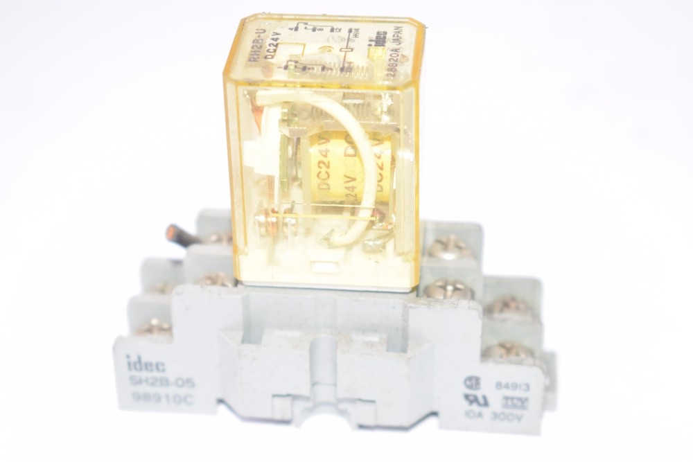 IDEC RH2B-U General Purpose Relay DC24V W/SH2B-05 Base