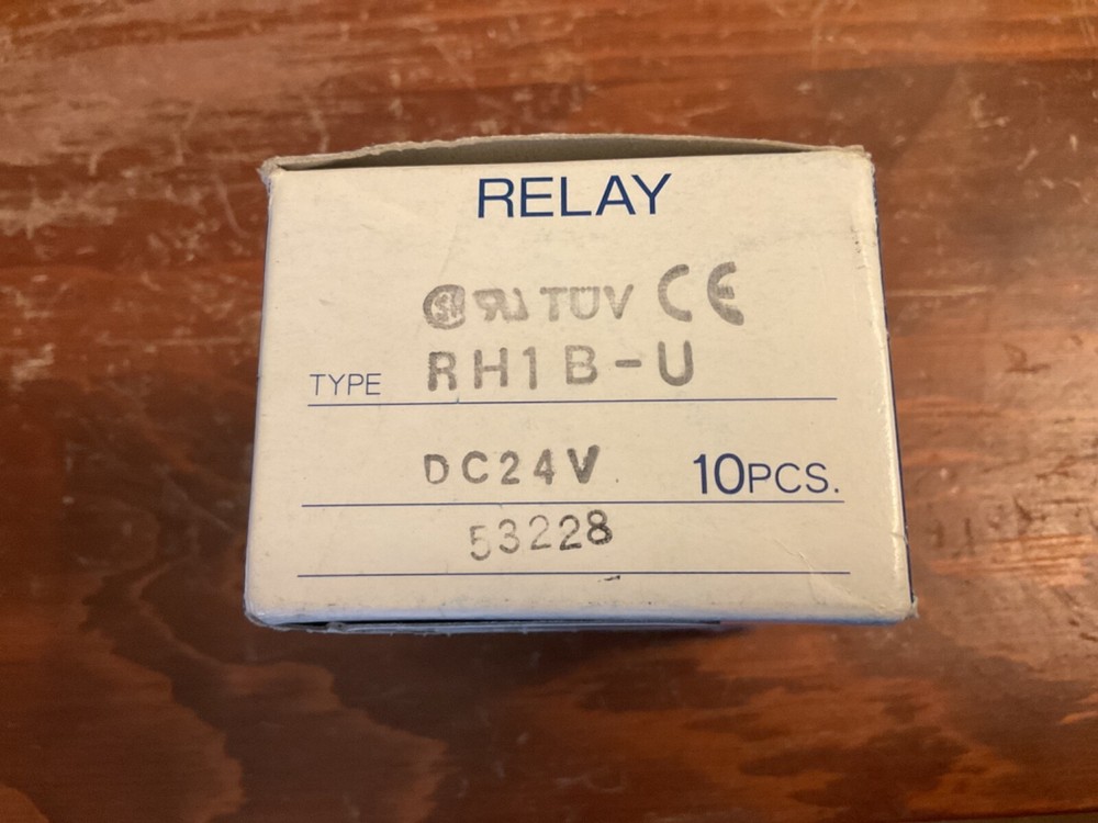 Idec RH1B-U DC 24 Volts Relay – 10 Pieces