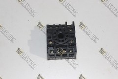 Omron, PF 113A-E, 0829HP, Relay Connecting Socket Base Octal Din Rail