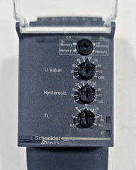 SCHNEIDER ELECTRIC RM35UA12MW VOLTAGE CONTROL RELAY 24/240VAC/DC 50/60Hz