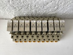 Omron G2r-1-sn (S) Relay 24VDC P2RF-05-E Socket (Lot Of 10)