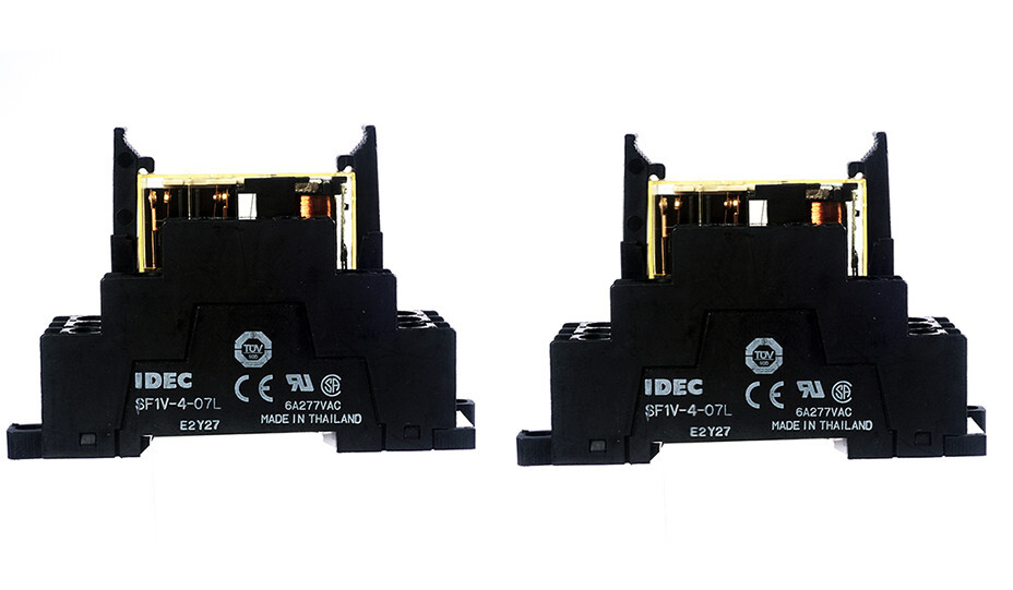 2Set RF1V-2A2BL-D24 24VDC with SF1V-4-07L 6A 277VAC Safety Relay