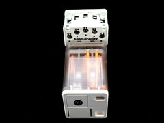 Allen Bradley General Purpose Relays 700-HA33Z24 /B, HA32Z24 /D, HA32Z24 /A, Lot