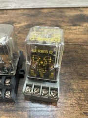 Lot of 3 Industrial Relays GE CR420HPA022J Square D Series D w Bases