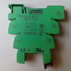 1PC New Phoenix terminal relay PLC-RSC-24DC / 21-21
