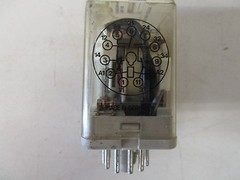 ALLEN-BRADLEY 700-HA33A24 SERIES A 24VAC RELAY – USED – FREE SHIPPING