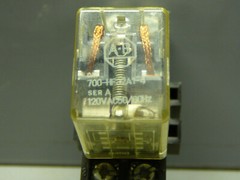 ALLEN BRADLEY 700HF32A1-4 SERIES A RELAY WITH 700-HN116 SER B BASE LOT OF 2