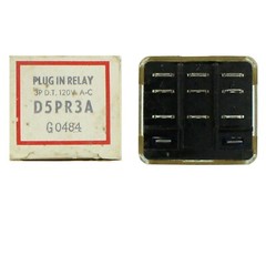 Cutler-Hammer D5PR3A General Purpose 3PDT Contacts 120V 11-Blade Plug-In Relay
