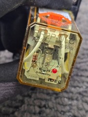 Tekmar 003: 21 Volt (AC) Coil Relay, Double Pole Double Throw Contact