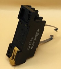 Omron PYF08A-E Relay Socket 2-M4X10