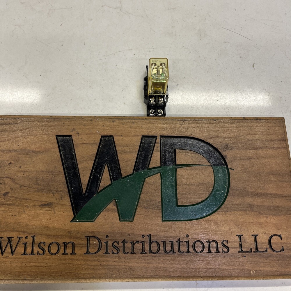 Idec RH2B-UL AC24V Relay NEW With Base Ships on Same Day of the Purchase