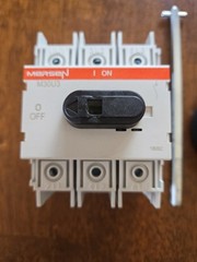 MERSEN M30U3 DISCONNECT SWITCH 30A 600VAC 3PH, HB65X handle, 130mm Shaft