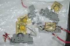 IDEC RY2S-U Relay With A 24 Volt DC Coil & SY2S-05 Base Lot of 4 Qty