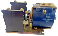 JOSLYN CLARK SYLVANIA BULLETIN 7304 TYPE PM DC RELAY 4U2-240 RELAY 240 VDC COIL