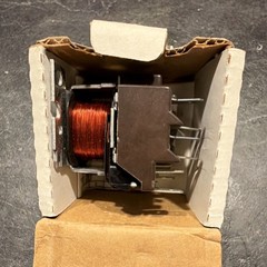Honeywell R8222D1014 DPDT Relay 24V AC Coil 50/60Hz 15A 6-Pin Plug-In