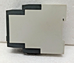 ABB 1SVR730110R3300 CT-AHS.22S Off delay With Aux.Voltage Time Relay