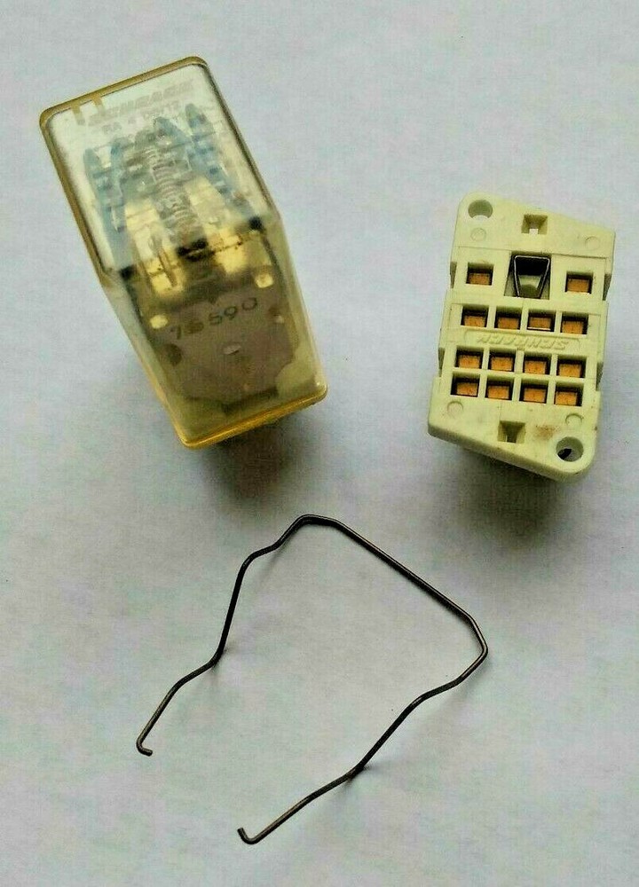 Shrack RA 4 DO/12 Volt Relay W Socket & Spring RA402012 DIY Radio Repair NOS NIB