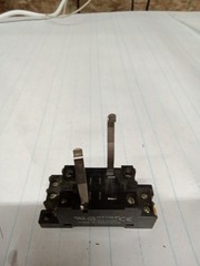 OMRON RELAY BASE + 2-M4X12
