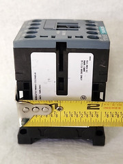 Siemens Sirius 3RH2122-1AK60 Contactor Relay 10A 240V AC