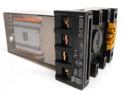ALLEN BRADLEY, TUBE BASE RELAY, 700-HA32A1, SER D, WITH SOCKET 0435H