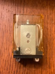 Pack of 10 – IDEC RR2BA/U DC110V Power Relay Plug-In 10A, Model# RR2BA-UDC110V
