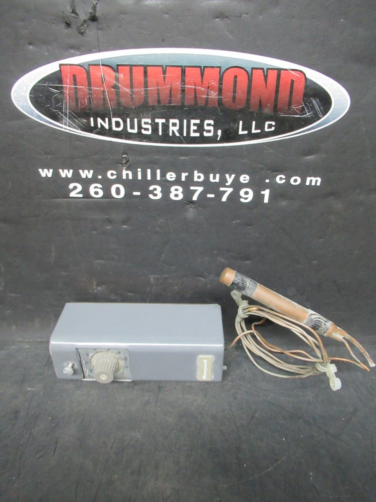 JOHNSON CONTROLS INDUSTRIAL THERMOSTAT T675A1003 W/ REMOTE INSERTATION BULB