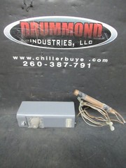 JOHNSON CONTROLS INDUSTRIAL THERMOSTAT T675A1003 W/ REMOTE INSERTATION BULB