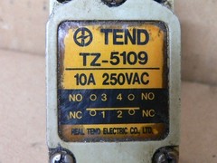 Tend Tz-5109 Vertical Limit Switch