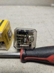 SQUARE D 48081 class 8501 Type KU-13 Series C contacts 3PDT 10A 24v 50/60Hz