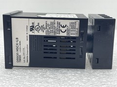 OMRON H5CX-L8 TIMERS RST w SOCKET TYPE P2CF-08