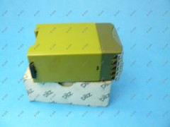 Pilz P1HZ/1/120 #474440 Two Hand Safety Relay 1.5A@250VAC/ 4VA @120VAC/ 120 VAC