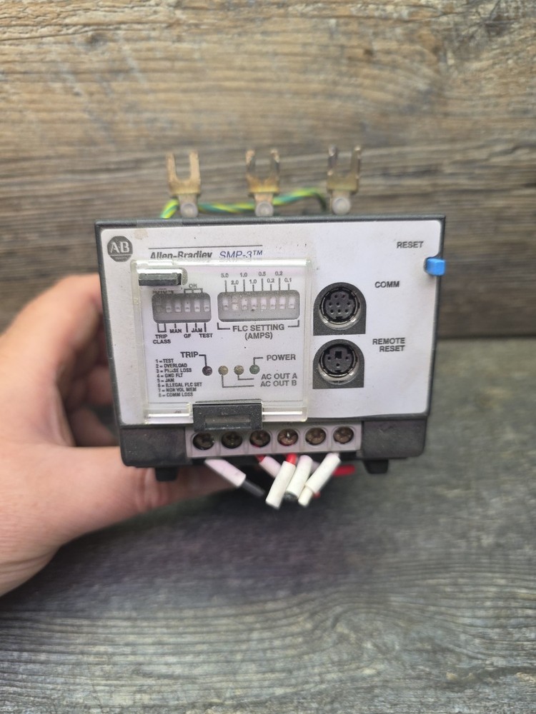 ALLEN BRADLEY 592-C1FA SER. A 110/240V 2-10A (AS PICTURED) UNMP