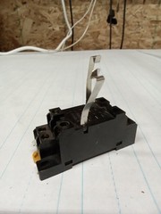 OMRON RELAY BASE + 2-M4X12